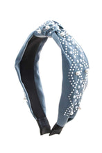 Cargar imagen en el visor de la galería, Fashion Stoned Pave Pearl Studded Mid Knot Headband
